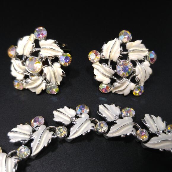 White Enamel Aurora Borealis Necklace & Earrings, Rhodium Plated, Wedding - Picture 1 of 10